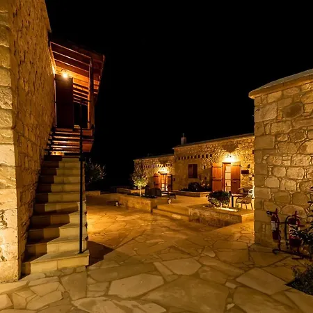 Harma Traditional Boutique פאפוס